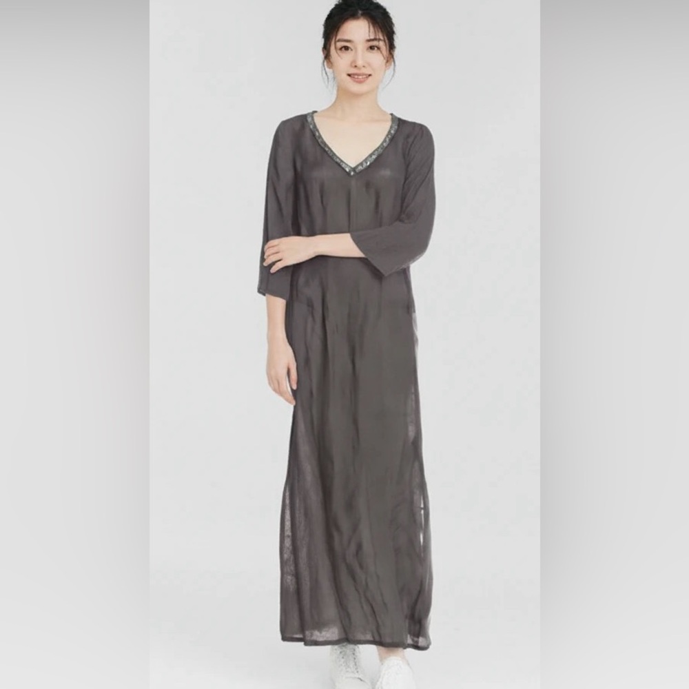 Chic Charcoal Women's Robe